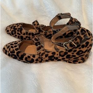 Cute jCrew leopard mohair flats 8.5 NWT new buckles straps ankle